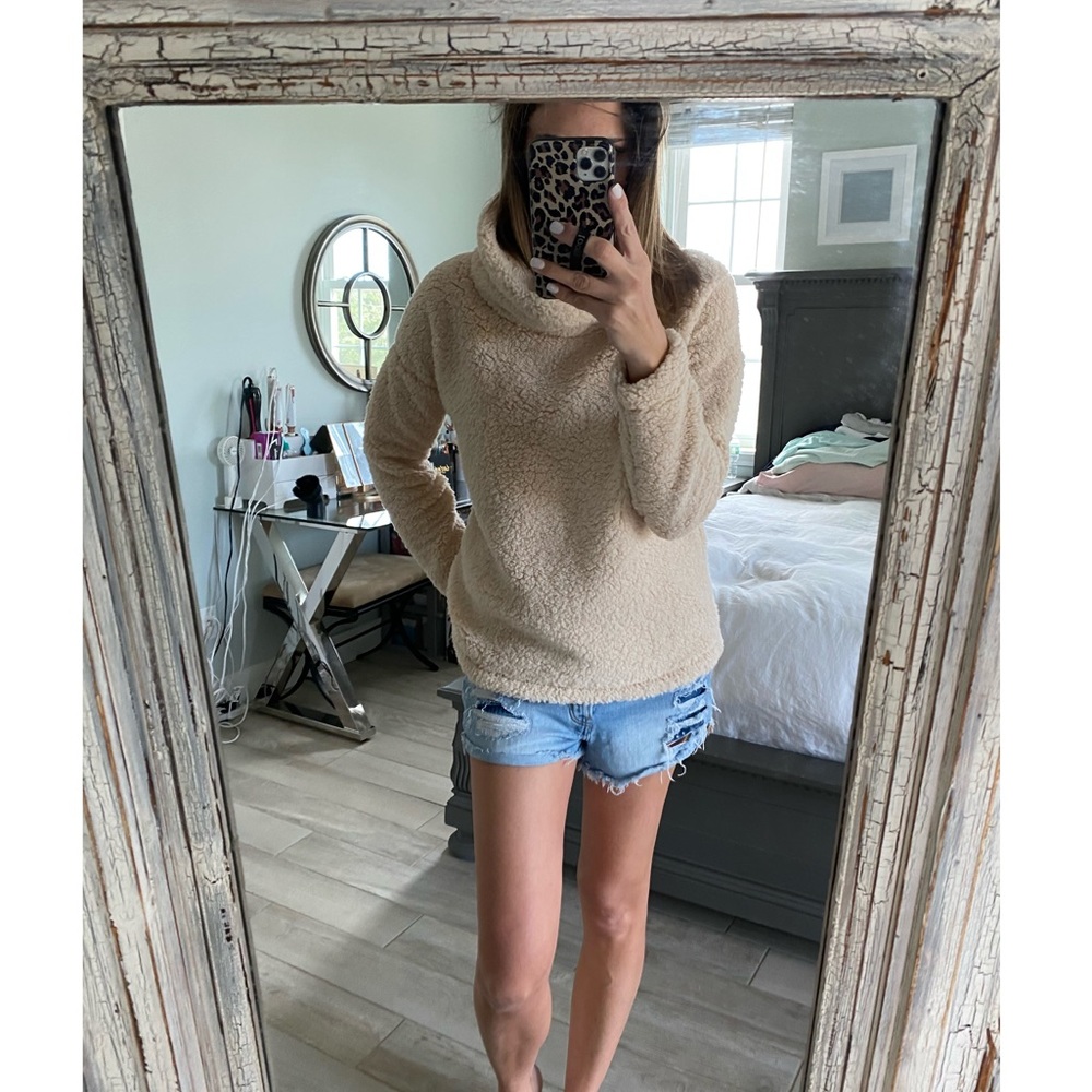 Target pullover - Picture 2 of 2